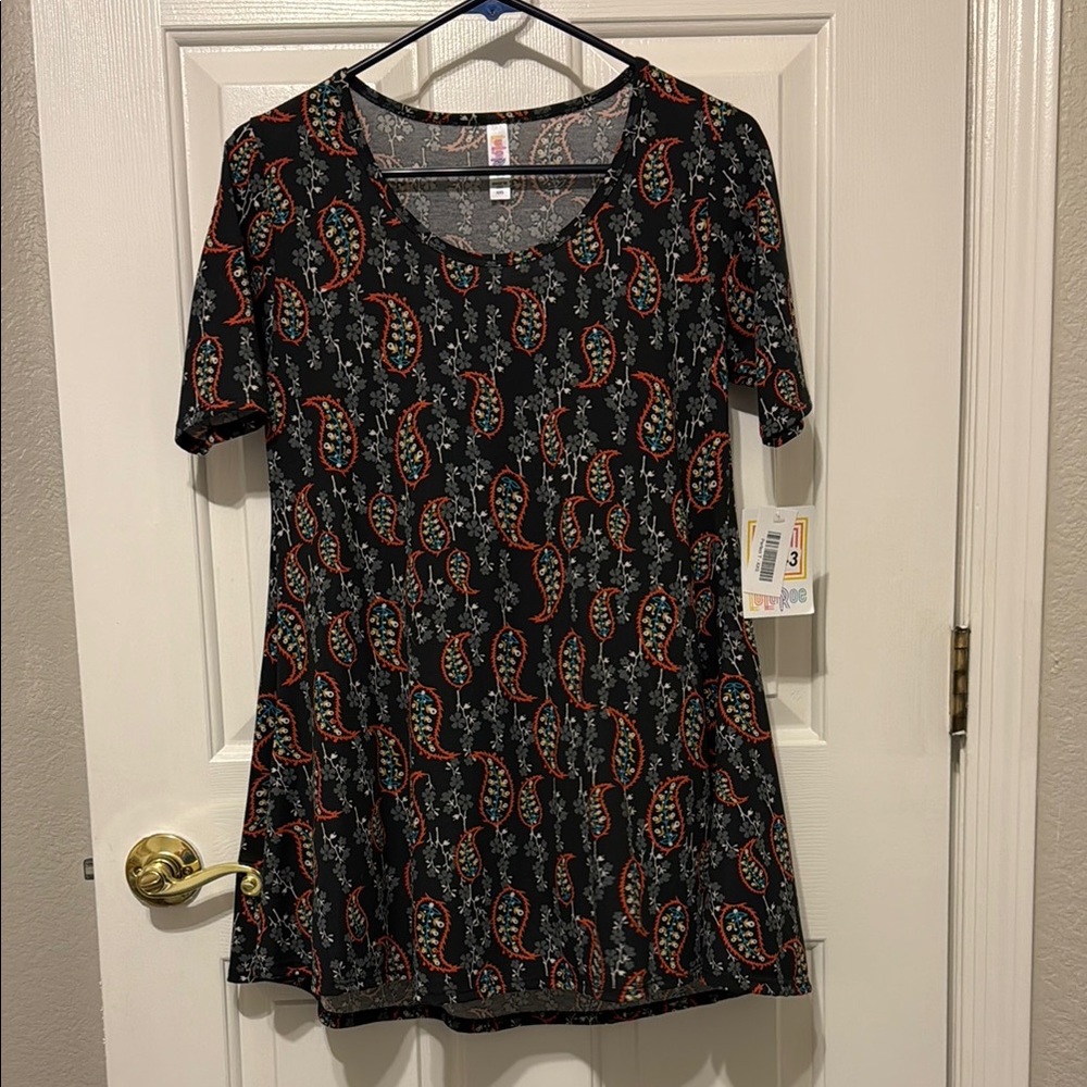 LuLaRoe Paisley Print Black Top (XXS)